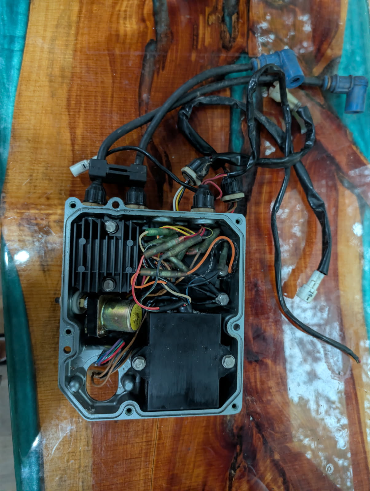 Kawasaki 750 ECU CDI box exterior with wiring harness